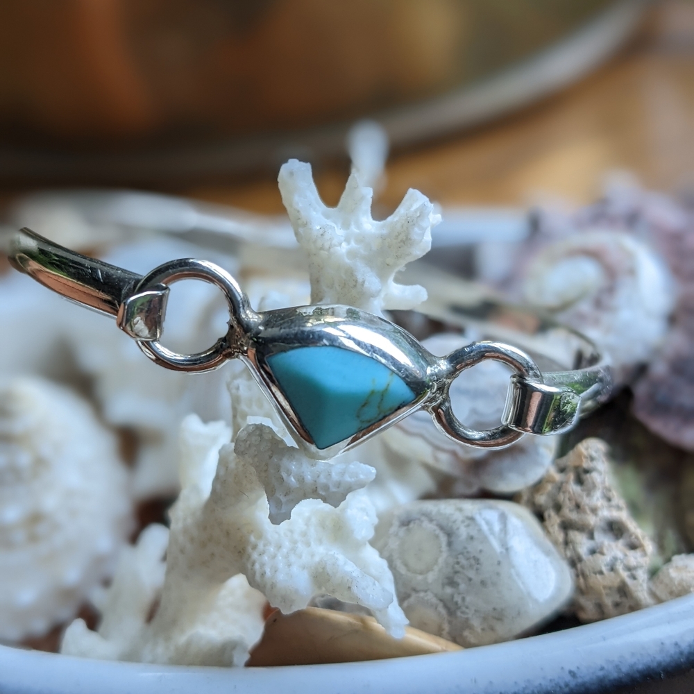 Vintage Turquoise Sterling Silver  Southwestern Cuff Bracelet